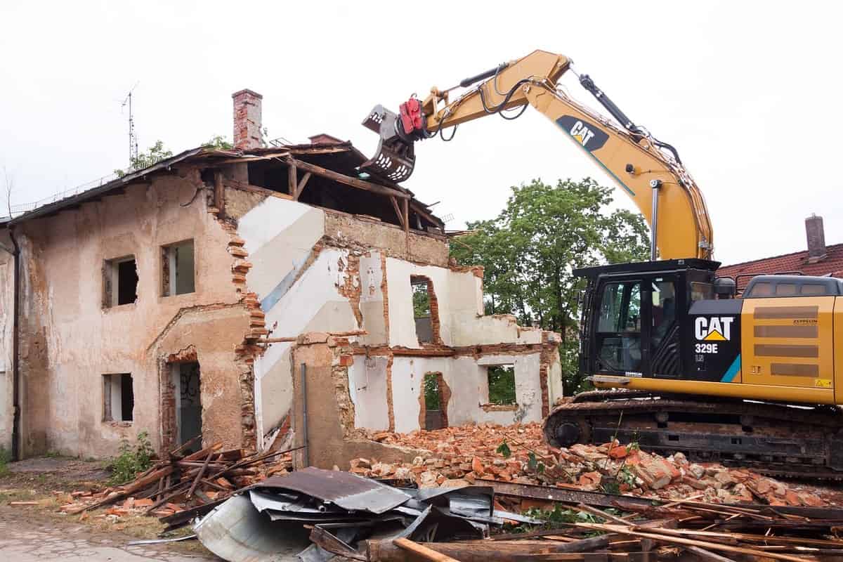 Construire une maison bien isolée : démolir pour reconstruire